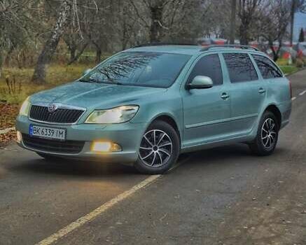 Зелений Шкода Октавія, об'ємом двигуна 1.6 л та пробігом 279 тис. км за 7150 $, фото 1 на Automoto.ua