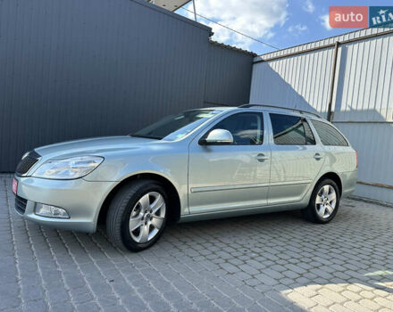 Зелений Шкода Октавія, об'ємом двигуна 1.2 л та пробігом 207 тис. км за 7750 $, фото 4 на Automoto.ua