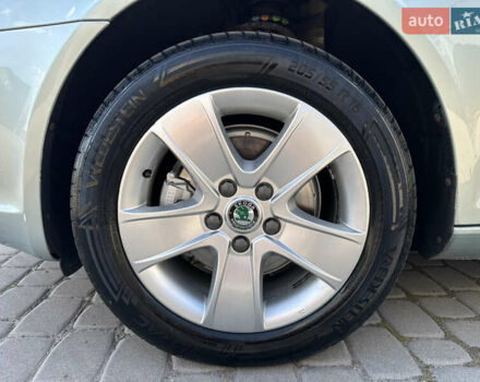 Зелений Шкода Октавія, об'ємом двигуна 1.2 л та пробігом 207 тис. км за 7750 $, фото 25 на Automoto.ua