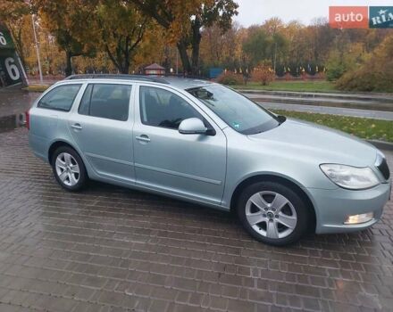 Шкода Октавия 2010 в Кропивницком (Кировограде) на Automoto.ua Зеленый Шкода Октавия, объемом двигателя 1.4 л и пробегом 187 тыс. км за 7300 $, фото 6 на Automoto.ua