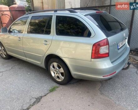 Зелений Шкода Октавія, об'ємом двигуна 1.6 л та пробігом 301 тис. км за 7300 $, фото 5 на Automoto.ua