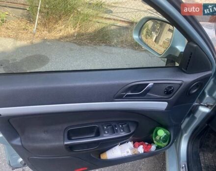 Зелений Шкода Октавія, об'ємом двигуна 1.6 л та пробігом 301 тис. км за 7300 $, фото 2 на Automoto.ua