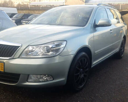 Зеленый Шкода Октавия, объемом двигателя 1.6 л и пробегом 175 тыс. км за 8600 $, фото 3 на Automoto.ua