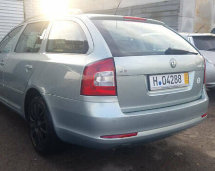 Зеленый Шкода Октавия, объемом двигателя 1.6 л и пробегом 175 тыс. км за 8600 $, фото 6 на Automoto.ua