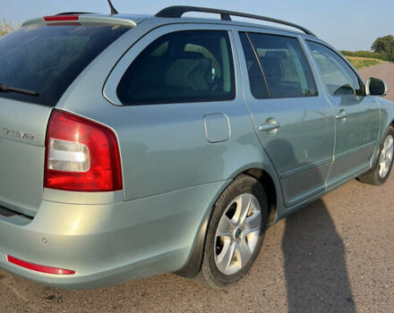 Зеленый Шкода Октавия, объемом двигателя 1.6 л и пробегом 303 тыс. км за 8100 $, фото 2 на Automoto.ua