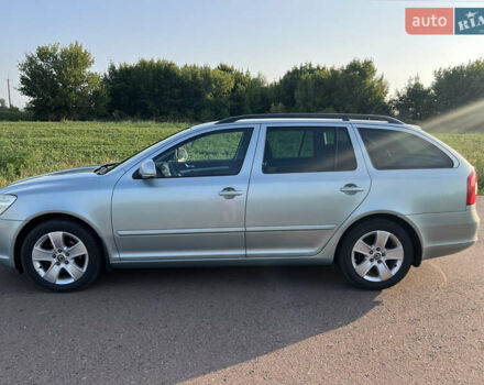 Зеленый Шкода Октавия, объемом двигателя 1.6 л и пробегом 303 тыс. км за 8100 $, фото 4 на Automoto.ua