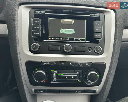 Зеленый Шкода Октавия, объемом двигателя 1.6 л и пробегом 235 тыс. км за 8499 $, фото 64 на Automoto.ua