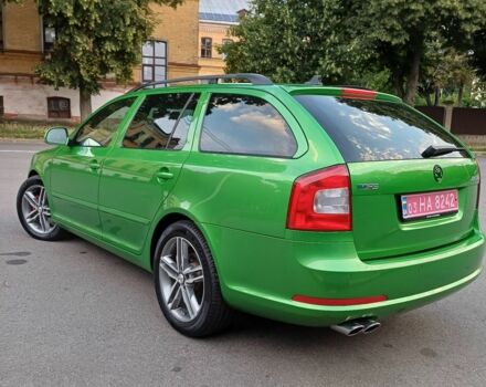 Зелений Шкода Октавія, об'ємом двигуна 2 л та пробігом 240 тис. км за 11500 $, фото 4 на Automoto.ua