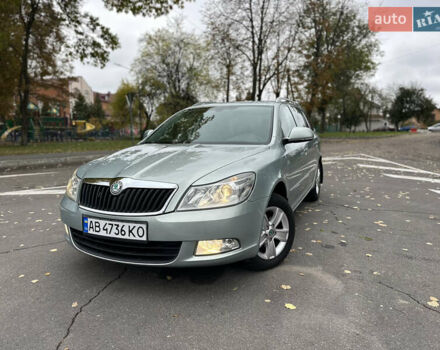 Зеленый Шкода Октавия, объемом двигателя 1.6 л и пробегом 235 тыс. км за 8499 $, фото 1 на Automoto.ua