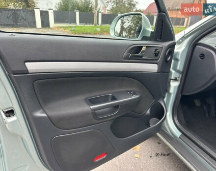 Зеленый Шкода Октавия, объемом двигателя 1.6 л и пробегом 235 тыс. км за 8499 $, фото 36 на Automoto.ua