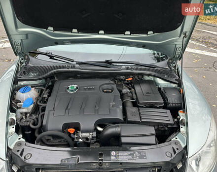 Зеленый Шкода Октавия, объемом двигателя 1.6 л и пробегом 235 тыс. км за 8499 $, фото 62 на Automoto.ua