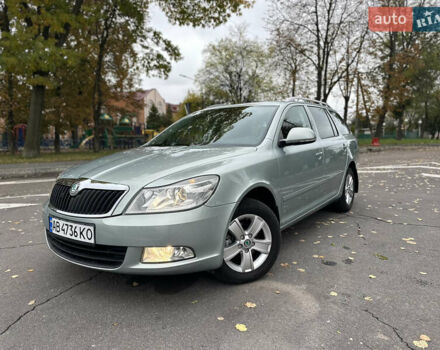 Зеленый Шкода Октавия, объемом двигателя 1.6 л и пробегом 235 тыс. км за 8500 $, фото 5 на Automoto.ua