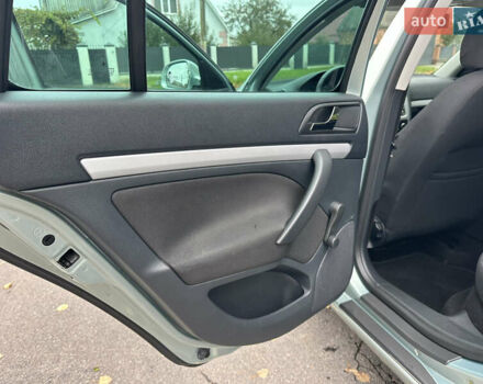 Зеленый Шкода Октавия, объемом двигателя 1.6 л и пробегом 235 тыс. км за 8499 $, фото 43 на Automoto.ua