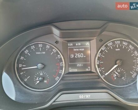 Шкода Октавия 2014 в Белой Церкве на Automoto.ua Зеленый Шкода Октавия, объемом двигателя 1.6 л и пробегом 321 тыс. км за 9850 $, фото 17 на Automoto.ua