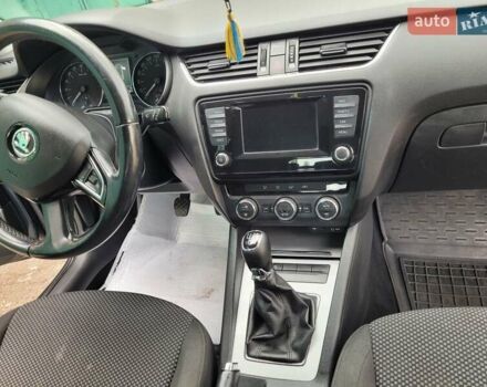 Шкода Октавия 2014 в Белой Церкве на Automoto.ua Зеленый Шкода Октавия, объемом двигателя 1.6 л и пробегом 321 тыс. км за 9850 $, фото 19 на Automoto.ua