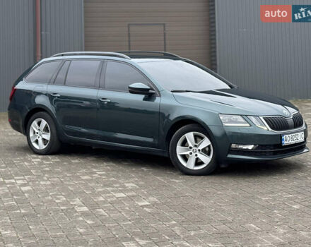 Зелений Шкода Октавія, об'ємом двигуна 2 л та пробігом 250 тис. км за 14888 $, фото 6 на Automoto.ua