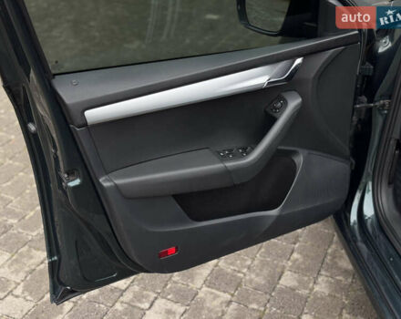 Зелений Шкода Октавія, об'ємом двигуна 2 л та пробігом 250 тис. км за 14888 $, фото 14 на Automoto.ua