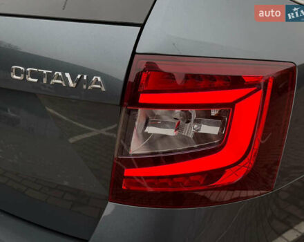 Зелений Шкода Октавія, об'ємом двигуна 1.6 л та пробігом 207 тис. км за 14850 $, фото 19 на Automoto.ua