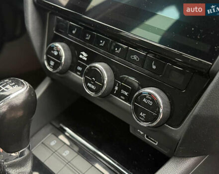 Зелений Шкода Октавія, об'ємом двигуна 1.6 л та пробігом 207 тис. км за 14850 $, фото 36 на Automoto.ua