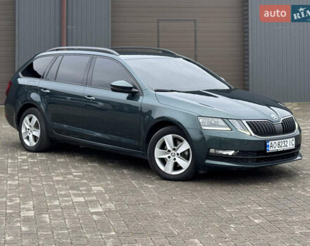Зелений Шкода Октавія, об'ємом двигуна 2 л та пробігом 250 тис. км за 14888 $, фото 5 на Automoto.ua