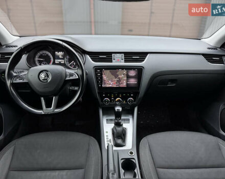 Зелений Шкода Октавія, об'ємом двигуна 2 л та пробігом 250 тис. км за 14888 $, фото 18 на Automoto.ua