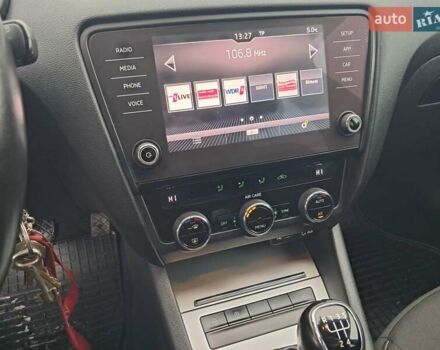 Зеленый Шкода Октавия, объемом двигателя 1.6 л и пробегом 220 тыс. км за 13700 $, фото 16 на Automoto.ua