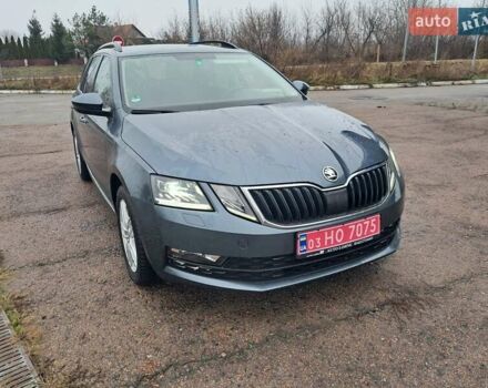 Зеленый Шкода Октавия, объемом двигателя 1.6 л и пробегом 220 тыс. км за 13700 $, фото 2 на Automoto.ua