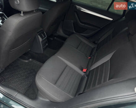 Зелений Шкода Октавія, об'ємом двигуна 2 л та пробігом 250 тис. км за 14888 $, фото 17 на Automoto.ua