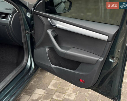 Зелений Шкода Октавія, об'ємом двигуна 2 л та пробігом 250 тис. км за 14888 $, фото 25 на Automoto.ua