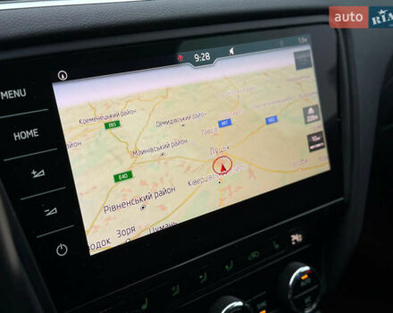 Зелений Шкода Октавія, об'ємом двигуна 1.6 л та пробігом 207 тис. км за 14850 $, фото 35 на Automoto.ua