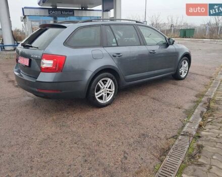 Зеленый Шкода Октавия, объемом двигателя 1.6 л и пробегом 220 тыс. км за 13700 $, фото 5 на Automoto.ua