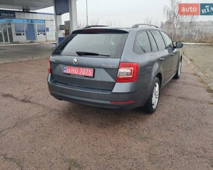 Зеленый Шкода Октавия, объемом двигателя 1.6 л и пробегом 220 тыс. км за 13700 $, фото 6 на Automoto.ua