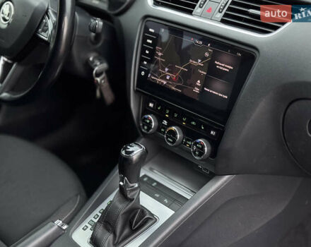 Зелений Шкода Октавія, об'ємом двигуна 2 л та пробігом 250 тис. км за 14888 $, фото 26 на Automoto.ua