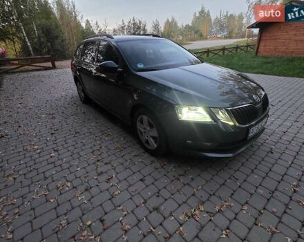 Зеленый Шкода Октавия, объемом двигателя 1.97 л и пробегом 250 тыс. км за 14500 $, фото 1 на Automoto.ua