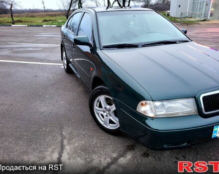 Зеленый Шкода Октавия, объемом двигателя 1.8 л и пробегом 3 тыс. км за 4500 $, фото 1 на Automoto.ua