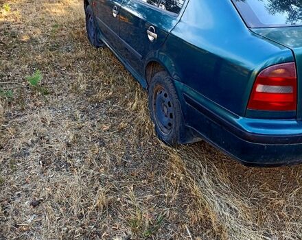 Зеленый Шкода Октавия, объемом двигателя 1.8 л и пробегом 100 тыс. км за 3000 $, фото 2 на Automoto.ua