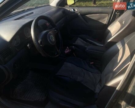 Зелений Шкода Октавія, об'ємом двигуна 1.8 л та пробігом 370 тис. км за 3299 $, фото 2 на Automoto.ua