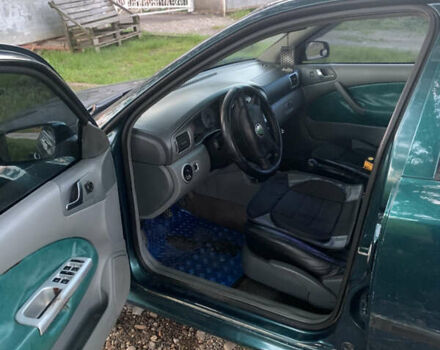 Зеленый Шкода Октавия, объемом двигателя 1.8 л и пробегом 333 тыс. км за 2550 $, фото 4 на Automoto.ua