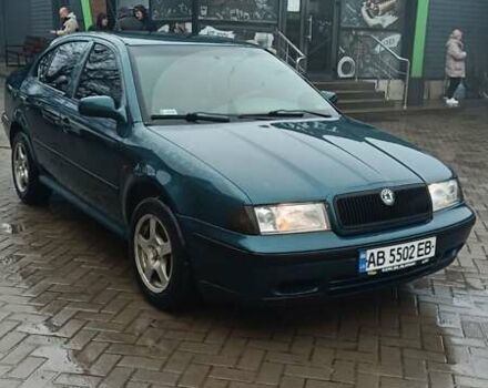 Зеленый Шкода Октавия, объемом двигателя 1.6 л и пробегом 400 тыс. км за 2900 $, фото 5 на Automoto.ua