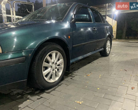 Зеленый Шкода Октавия, объемом двигателя 1.6 л и пробегом 370 тыс. км за 3300 $, фото 28 на Automoto.ua