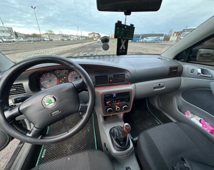 Зеленый Шкода Октавия, объемом двигателя 1.8 л и пробегом 330 тыс. км за 3900 $, фото 6 на Automoto.ua