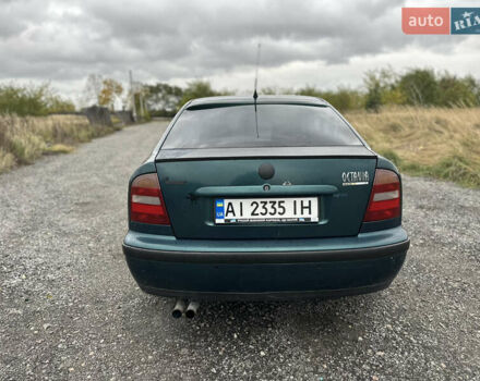 Зелений Шкода Октавія, об'ємом двигуна 1.6 л та пробігом 300 тис. км за 2600 $, фото 11 на Automoto.ua
