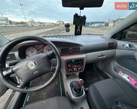 Зеленый Шкода Октавия, объемом двигателя 1.8 л и пробегом 330 тыс. км за 3900 $, фото 5 на Automoto.ua