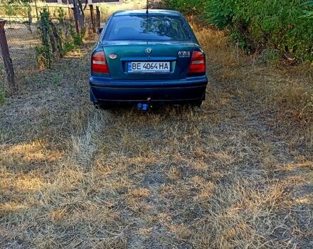 Зеленый Шкода Октавия, объемом двигателя 1.8 л и пробегом 100 тыс. км за 3000 $, фото 1 на Automoto.ua