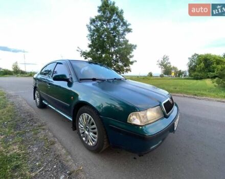 Зеленый Шкода Октавия, объемом двигателя 1.8 л и пробегом 334 тыс. км за 4250 $, фото 3 на Automoto.ua