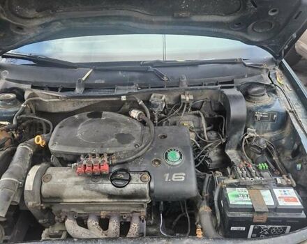 Зелений Шкода Октавія, об'ємом двигуна 1.6 л та пробігом 475 тис. км за 2300 $, фото 4 на Automoto.ua