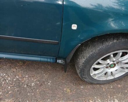 Зеленый Шкода Октавия, объемом двигателя 1.6 л и пробегом 386 тыс. км за 2299 $, фото 6 на Automoto.ua