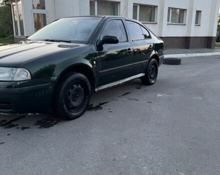 Зеленый Шкода Октавия, объемом двигателя 1.8 л и пробегом 328 тыс. км за 3000 $, фото 1 на Automoto.ua