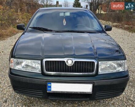 Зелений Шкода Октавія, об'ємом двигуна 1.6 л та пробігом 192 тис. км за 3000 $, фото 1 на Automoto.ua