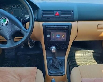 Зелений Шкода Октавія, об'ємом двигуна 1.9 л та пробігом 348 тис. км за 4800 $, фото 8 на Automoto.ua